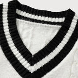 POUL™ | PULLOVER WITH V-NECK